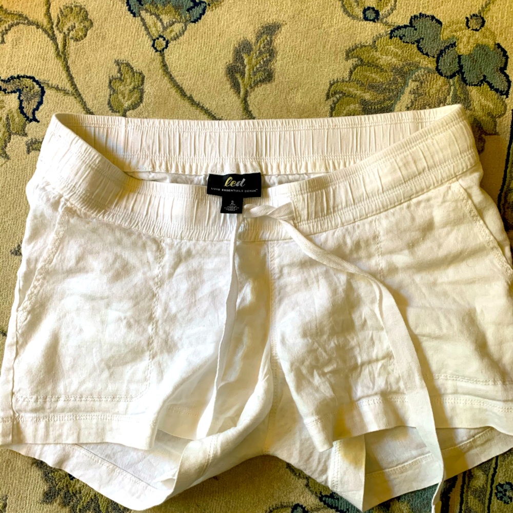 Linen Maternity Shorts size Small